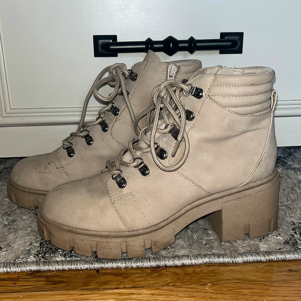 3/$15 Sun and Stone Beige Heeled Boots